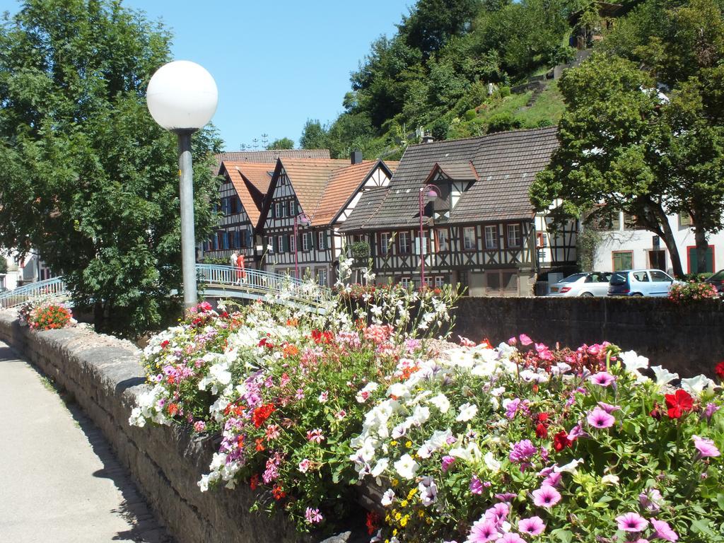 Hotel Hotel-gasthof Zum Weyssen Roessle Schiltach