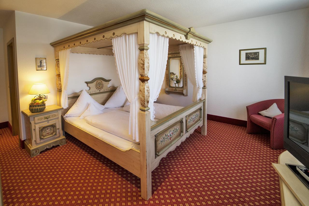 Hotel-gasthof Zum Weyssen Rössle Hotel Schiltach