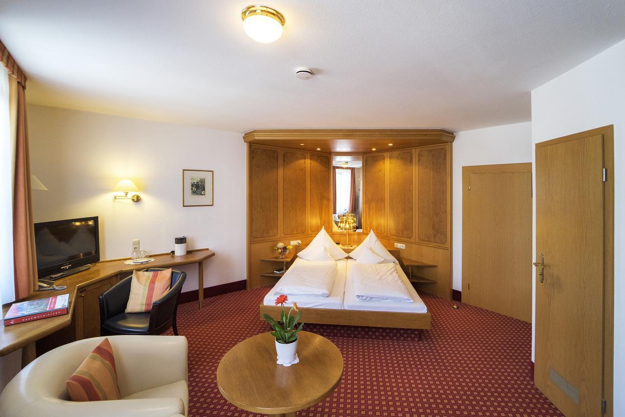Hotel-gasthof Zum Weyssen Rössle Hotel